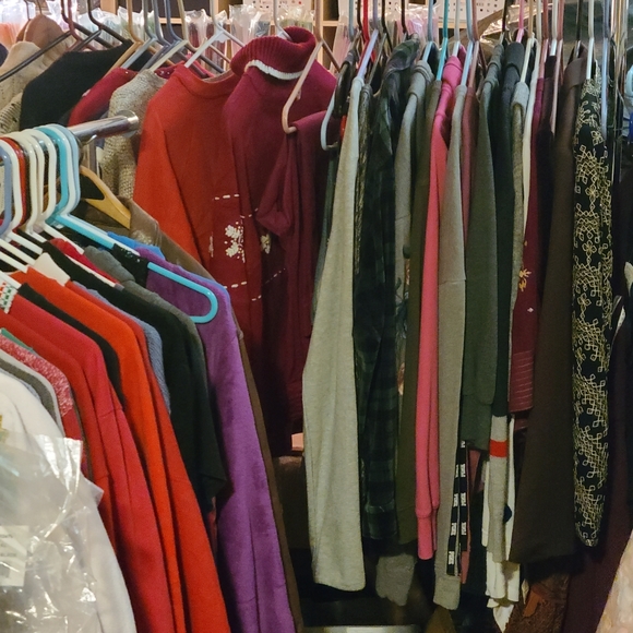 Women's Clothing Reseller Mystery Lot (8-10 Pieces) - Picture 3 of 5